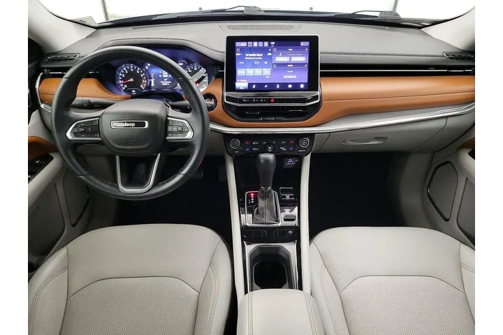 $22998 : Jeep Compass 2022 4x4 Limite image 9