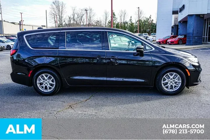 $23720 : Chrysler Pacifica 2023 Touri image 9