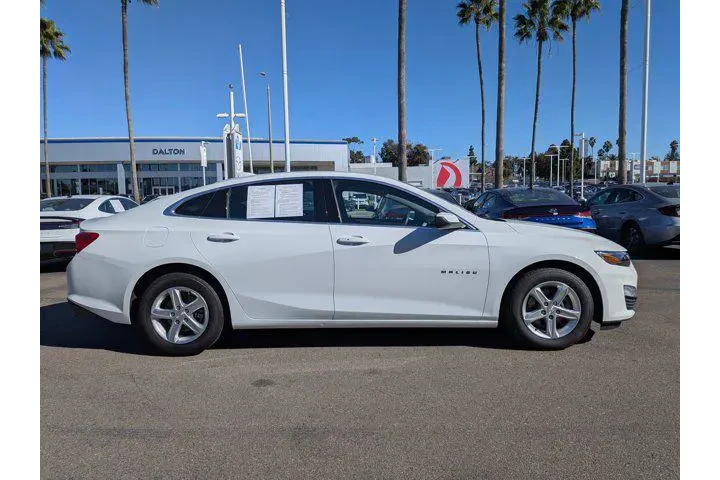 $16455 : Chevrolet Malibu 2024 LT 4dr image 5