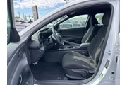 $27498 : Hyundai ELANTRA Hybrid 2025 thumbnail