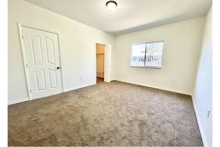 $1300 : 3 Apartamento image 2