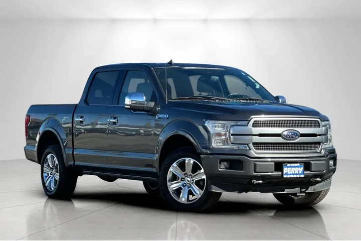 $28930 : Ford F-150 2018 4x4 XLT 4dr image 1