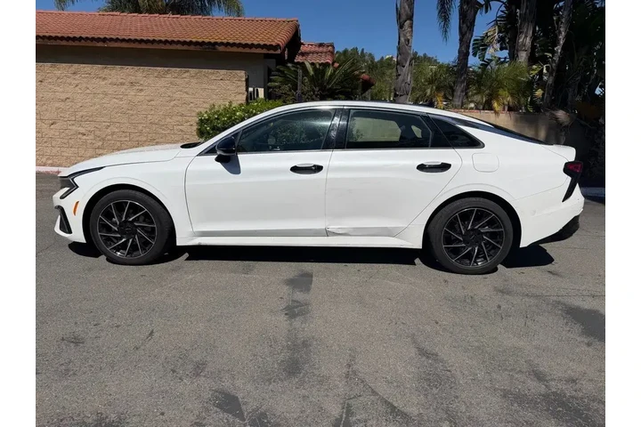 $28028 : Kia K5 2025 GT-Line 4dr Seda image 4