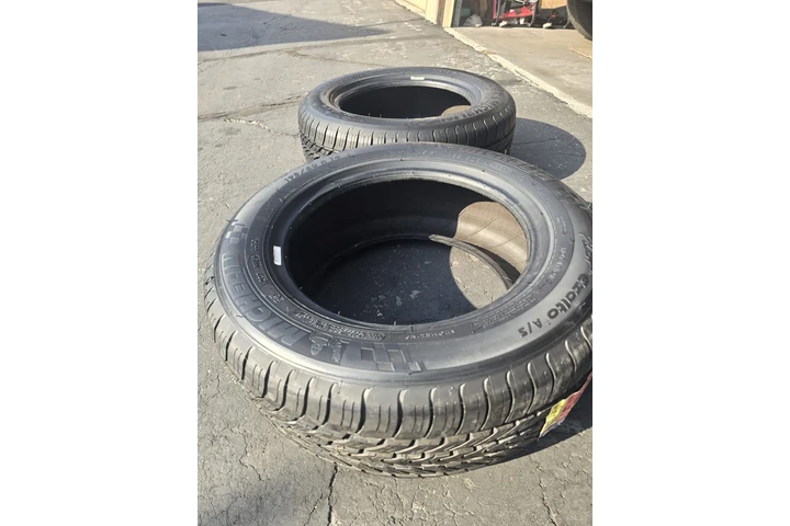 $160 : 195 60 R 14 MICHELIN image 3