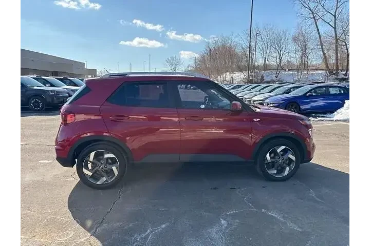 $17000 : Hyundai VENUE 2023 Limited 4 image 7