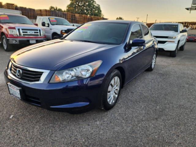 $9999 : 2010 Accord LX image 4