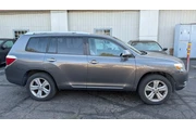 $12990 : 2010 Highlander Limited thumbnail