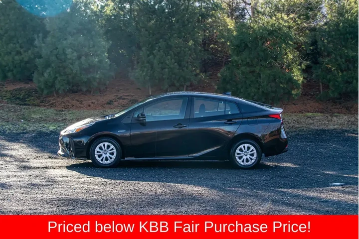 $16295 : Toyota Prius 2022 Nightshade image 4