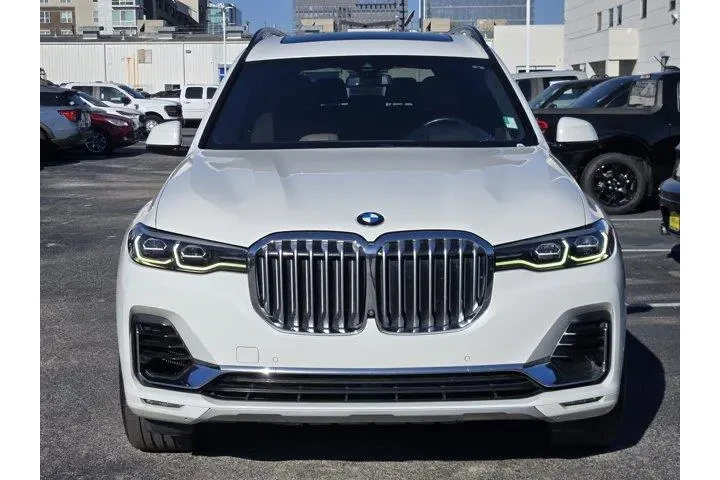$31991 : BMW X7 2021 AWD xDrive40i 4d image 2