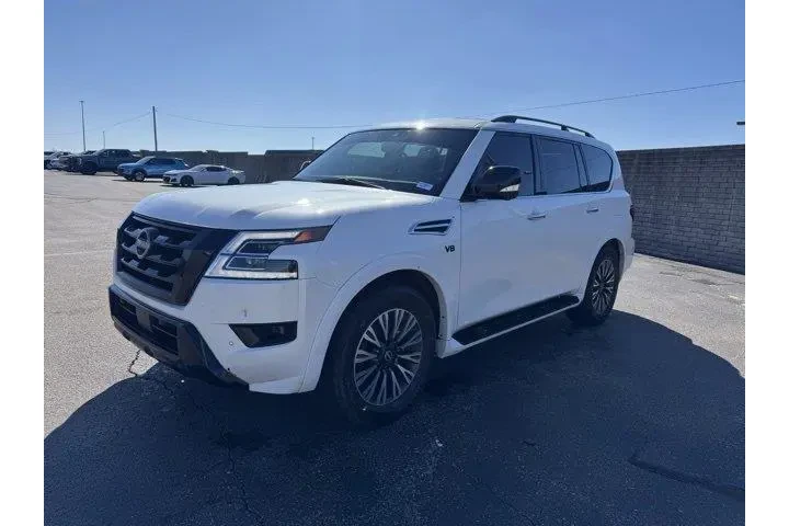 $25982 : Nissan Armada 2021 4x4 SL 4d image 3