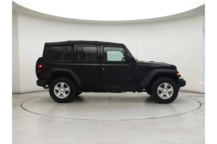 $28998 : Jeep Wrangler Unlimited 2022 image 7