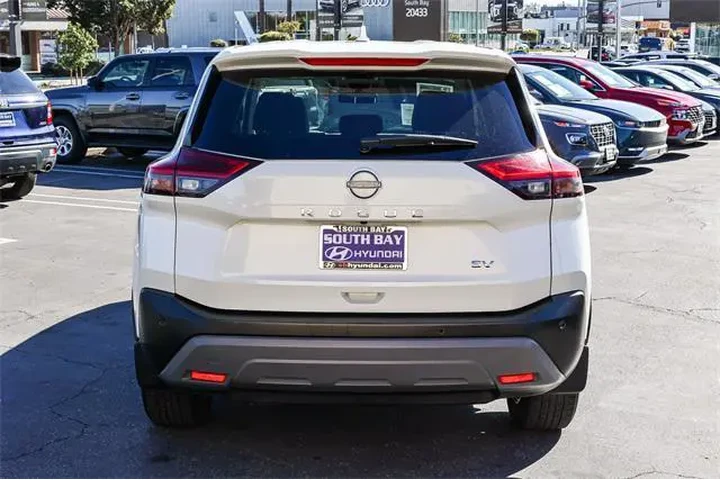 $16995 : Nissan Rogue 2023 SV 4dr Cro image 5