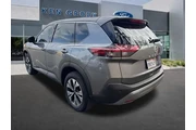 $19529 : Nissan Rogue 2021 SV 4dr Cro thumbnail