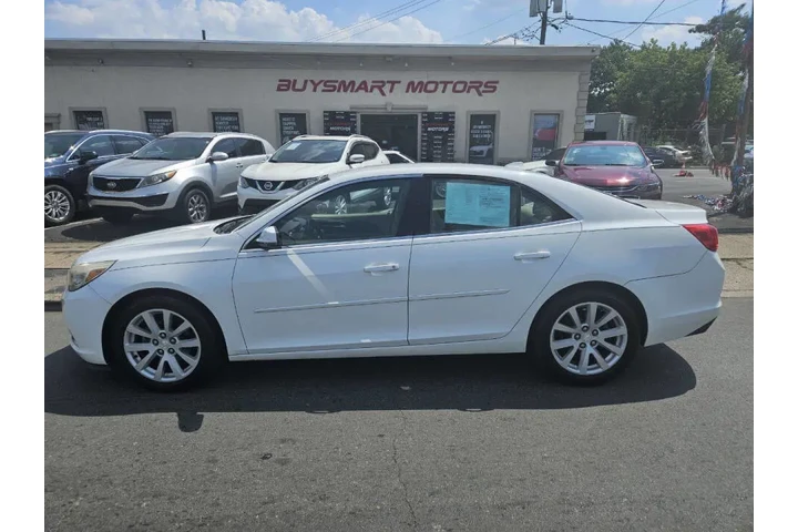 $499 : 2013 Malibu image 2