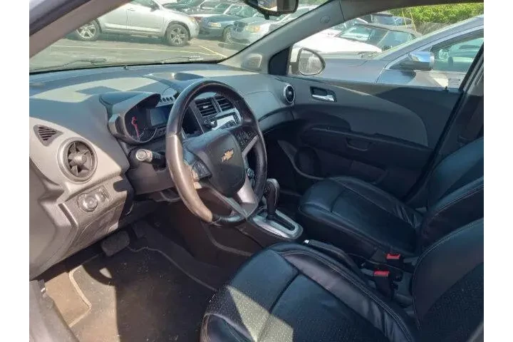 $8990 : 2016 Sonic LTZ Auto image 7