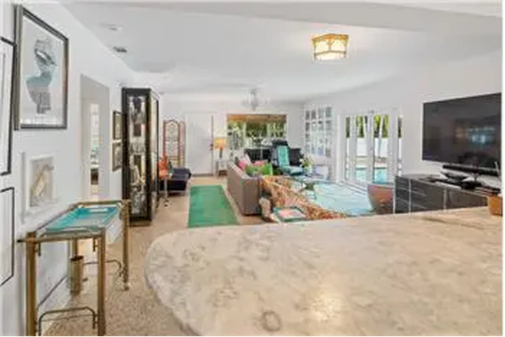 $5995 : Rental property with 3 bedro image 3