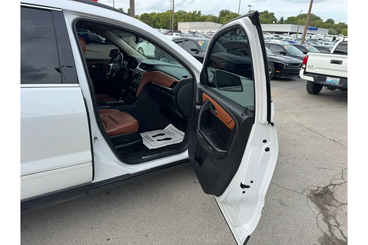 $6980 : 2016 Traverse AWD 4dr LTZ image 8