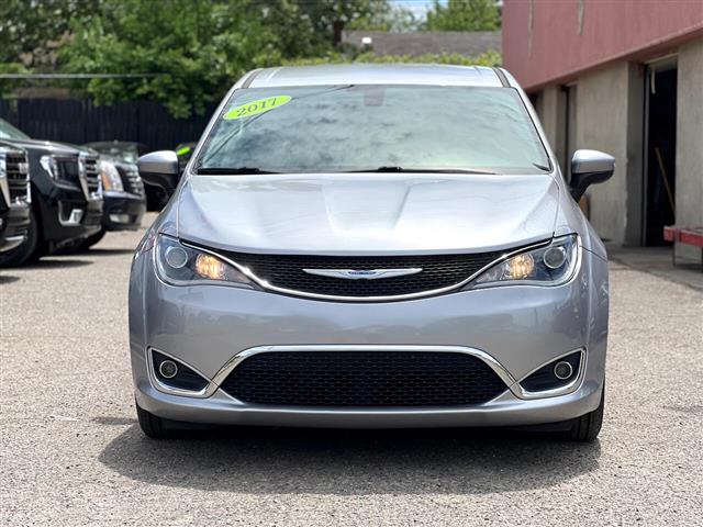 $12999 : 2017 Pacifica image 3