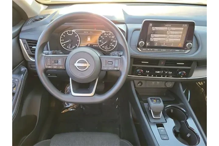 $23990 : Nissan Rogue 2024 AWD SV 4dr image 4