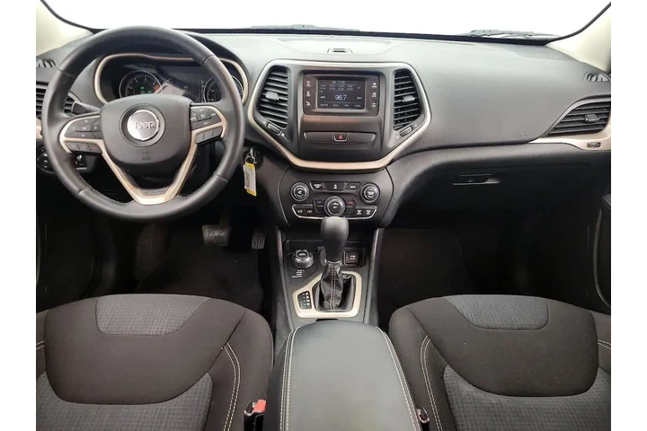 $12998 : Jeep Cherokee 2016 4x4 Latit image 9