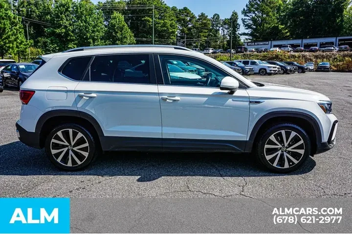 $18920 : Volkswagen Taos 2024 SE 4dr image 9