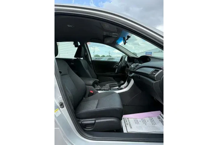 $9300 : Honda Accord 2014 LX 4dr Sed image 8