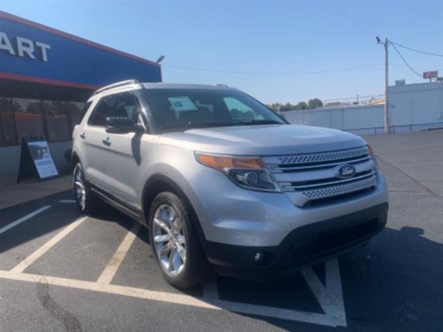 2015 Explorer image 2