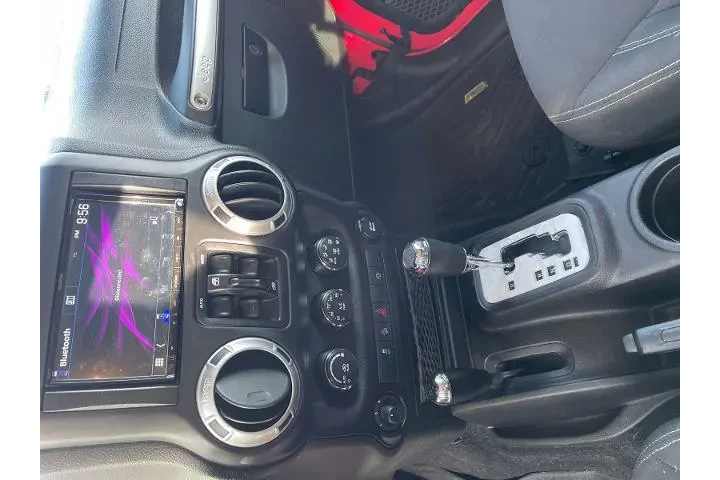 $22590 : Jeep Wrangler Unlimited 2015 image 7