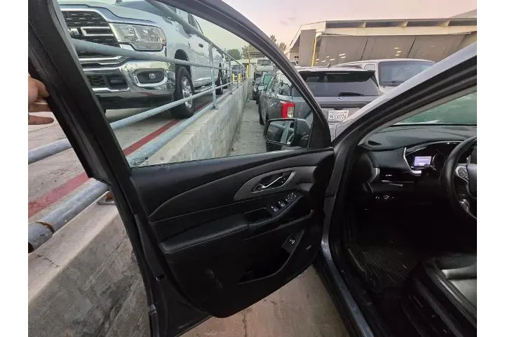 $28500 : Chevrolet Traverse 2021 RS 4 image 8