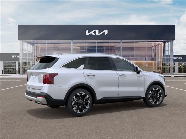 $41485 : New 2025 Sorento EX image 6