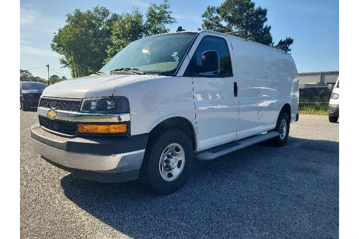 $23997 : Chevrolet Express 2022 2500 image 4