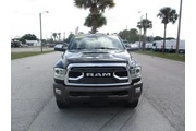 $39495 : Ram 2500 2018 4x4 Laramie Li thumbnail