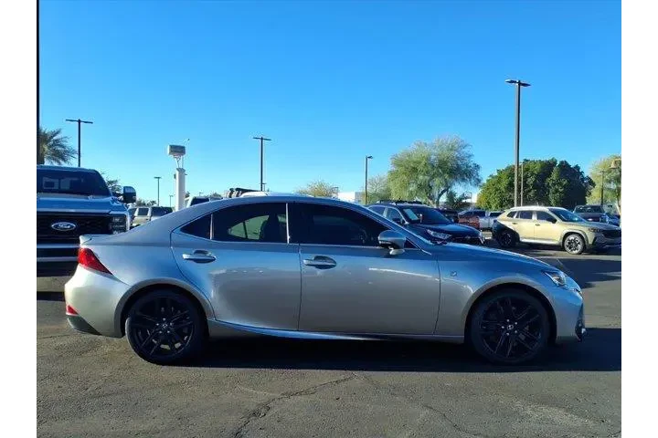 $26279 : Lexus IS 350 2017 4dr Sedan image 7