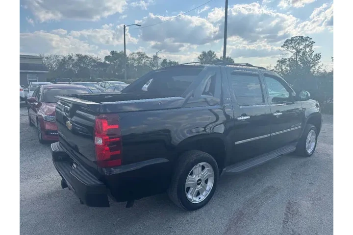 $11297 : 2012 Avalanche LTZ image 6