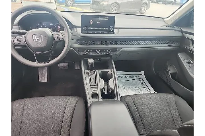 $28395 : Honda Accord 2024 LX 4dr Sed image 5