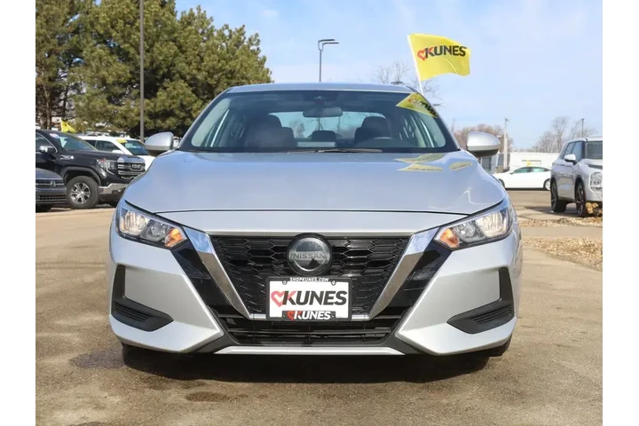 $15877 : Nissan Sentra 2023 SV 4dr Se image 3