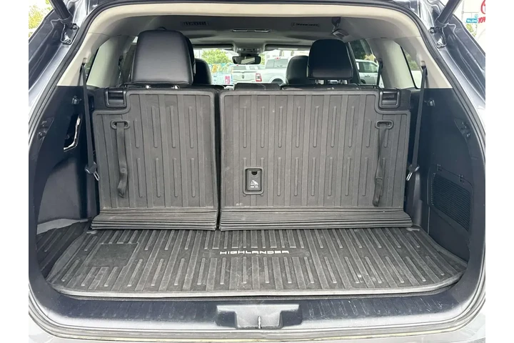 $24570 : Toyota Highlander 2020 AWD X image 8