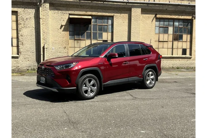 $33988 : 2020 RAV4 Hybrid Limited image 3