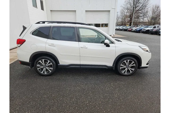 $23599 : Subaru Forester 2022 AWD Lim image 7