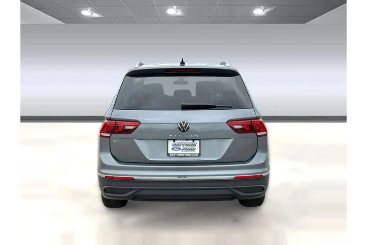 $24224 : Volkswagen Tiguan 2023 SE 4d image 10