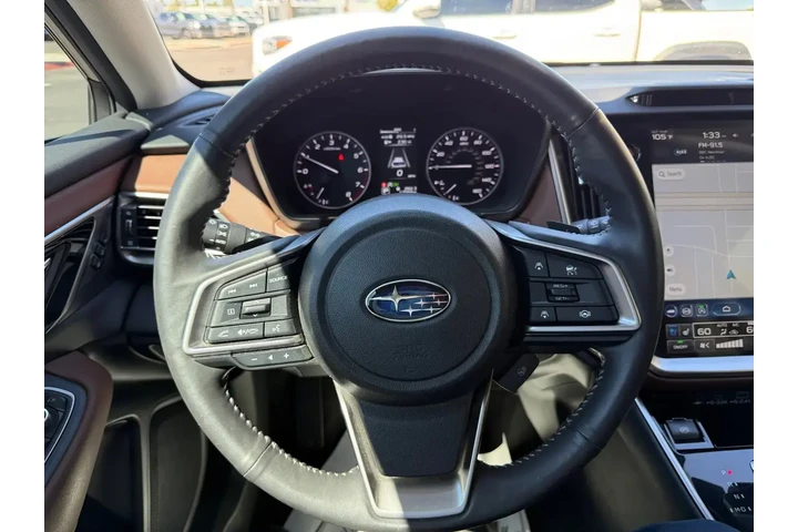 Subaru Outback 2023 AWD Tour image 9