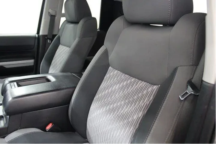 $30909 : Toyota Tundra 2020 4x2 SR5 4 image 6