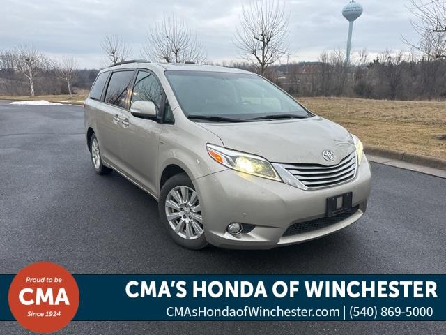 $31495 : PRE-OWNED 2017 TOYOTA SIENNA image 1