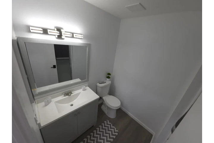 $2590 : Full renovated House 2 stories image 4
