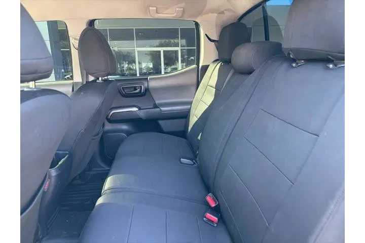 $28799 : Toyota Tacoma 2018 4x4 TRD P image 7