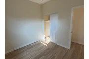 $800 : Great natural light Welcoming! thumbnail
