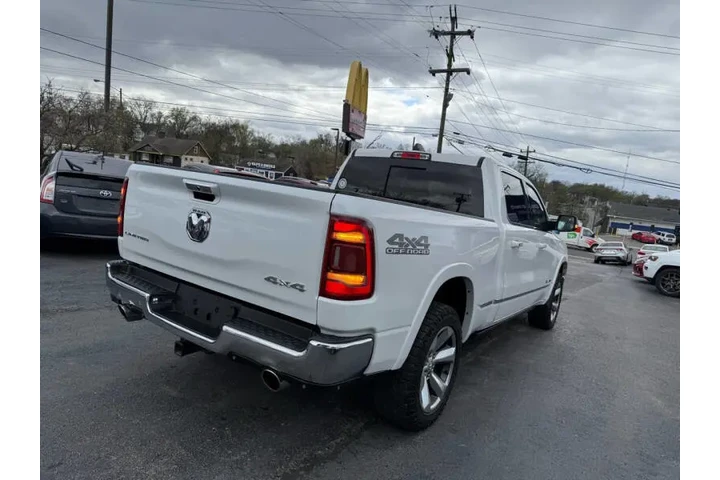 $27995 : 2019 RAM 1500 Limited image 7