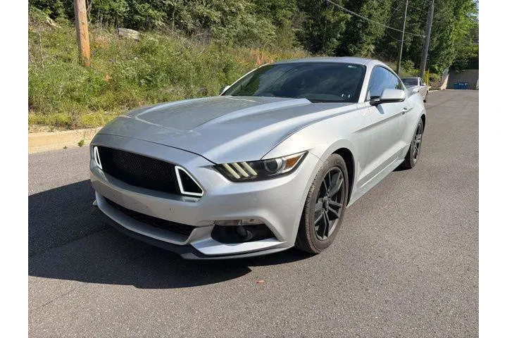 $16490 : Ford Mustang 2017 EcoBoost 2 image 3