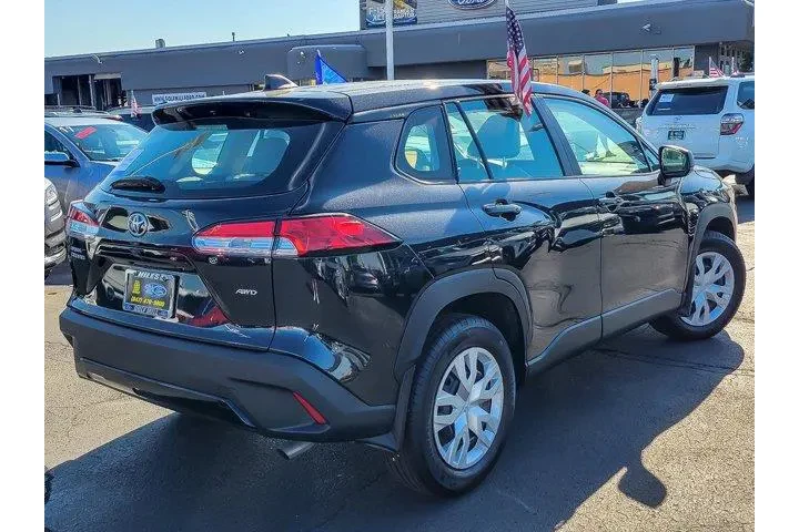 $32852 : Toyota Corolla Cross 2025 AW image 8