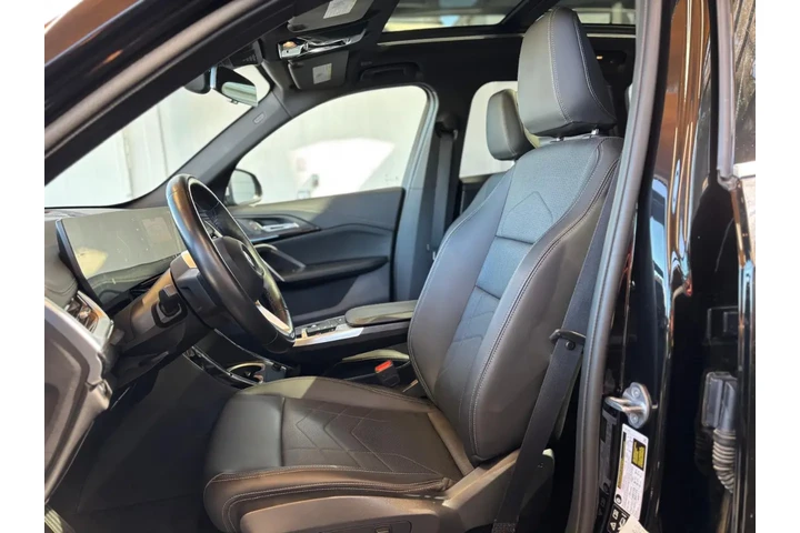 2024 BMW X1 xDrive28i image 7